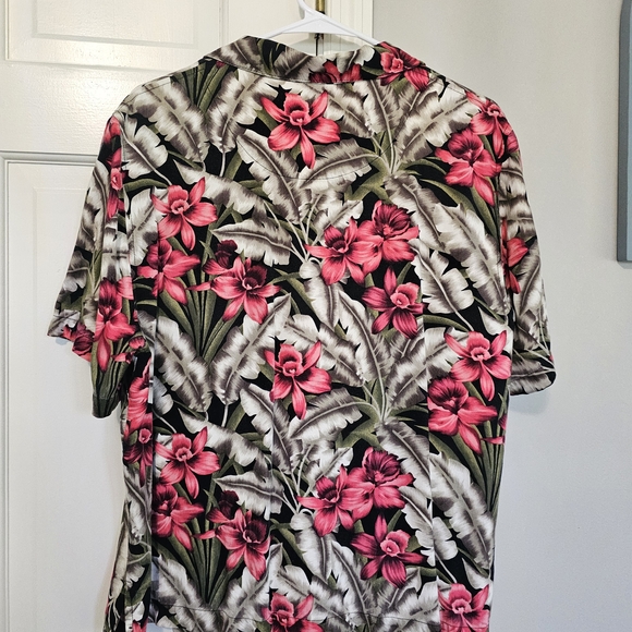 Hawaiian Casual Button Down Shirt - Pink Floral - Picture 5 of 5